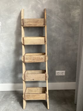 Trapje van steenmallen brick maul