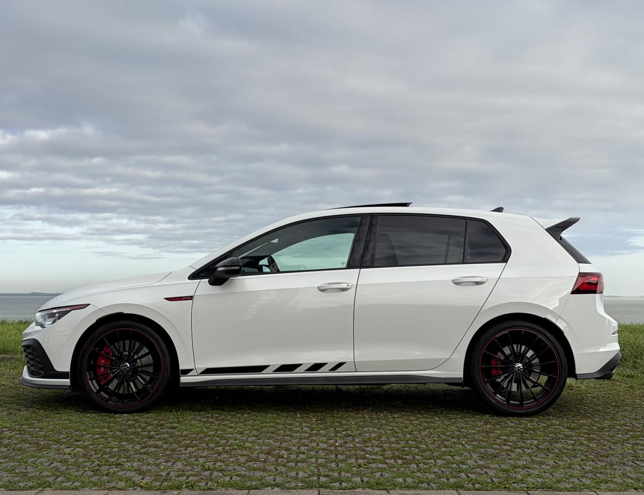 Volkswagen Golf 8 GTI Clubsport (2023) | Pano | Akra | Fabrieksgarantie