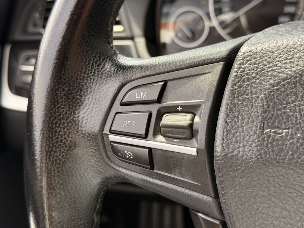 BMW 5 Serie 523i executive | leder | cruise | navi | parkeersensoren v+a |