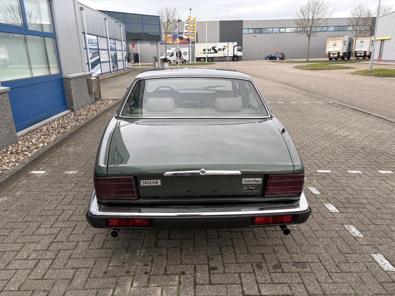 Jaguar XJ40 Sovereign youngtimer