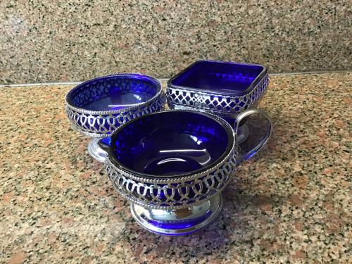 Melkkan, en 2 suikerpotjes