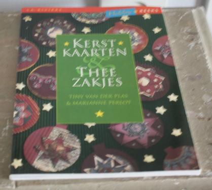 Boekje kerstkaarten en  theezakjes