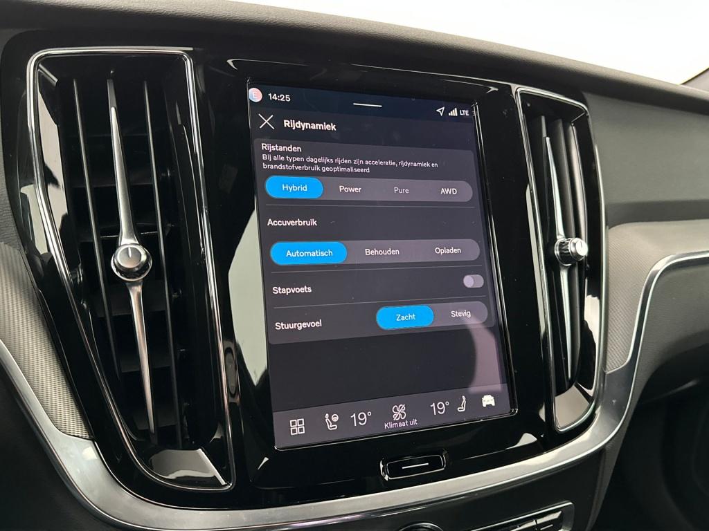 Volvo V60 t6 398pk recharge plus dark| adap.cruise| 360camera| trekhaak