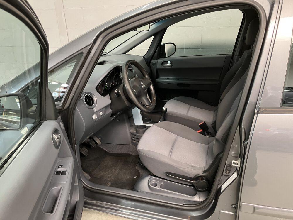 Mitsubishi Colt 1.3 Invite