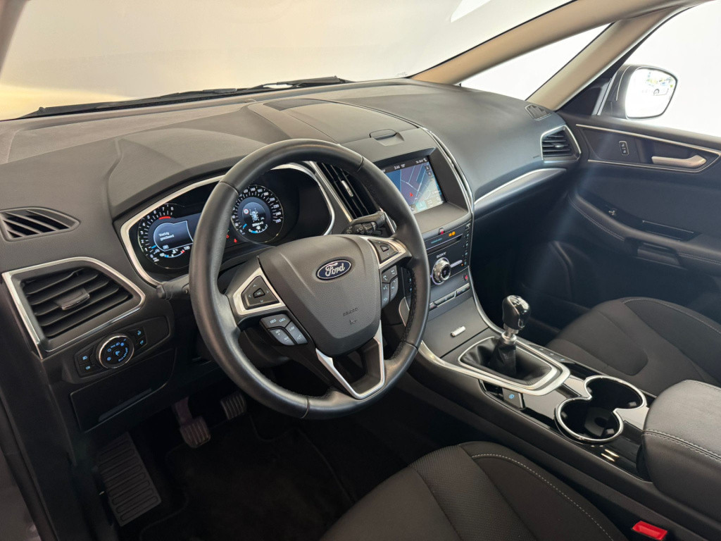 Ford S-Max 1.5 titanium