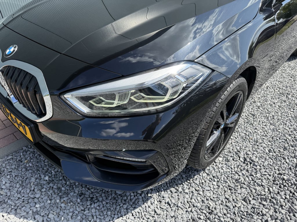 BMW 1 Serie 118i 140pk automaat high executive sportline 5-drs