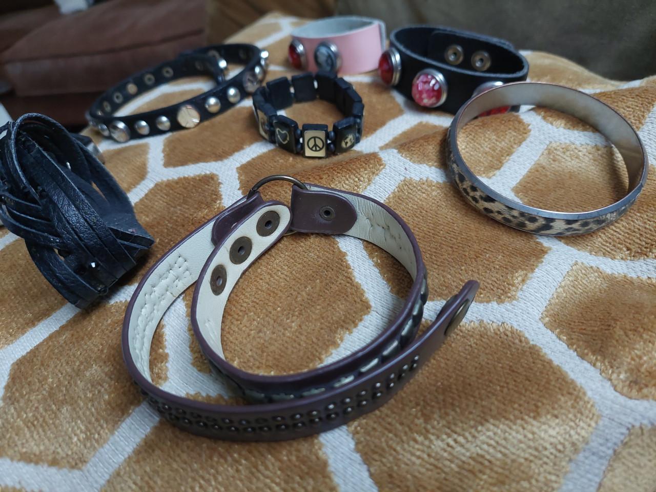 8 stoere armbanden zwart , panter