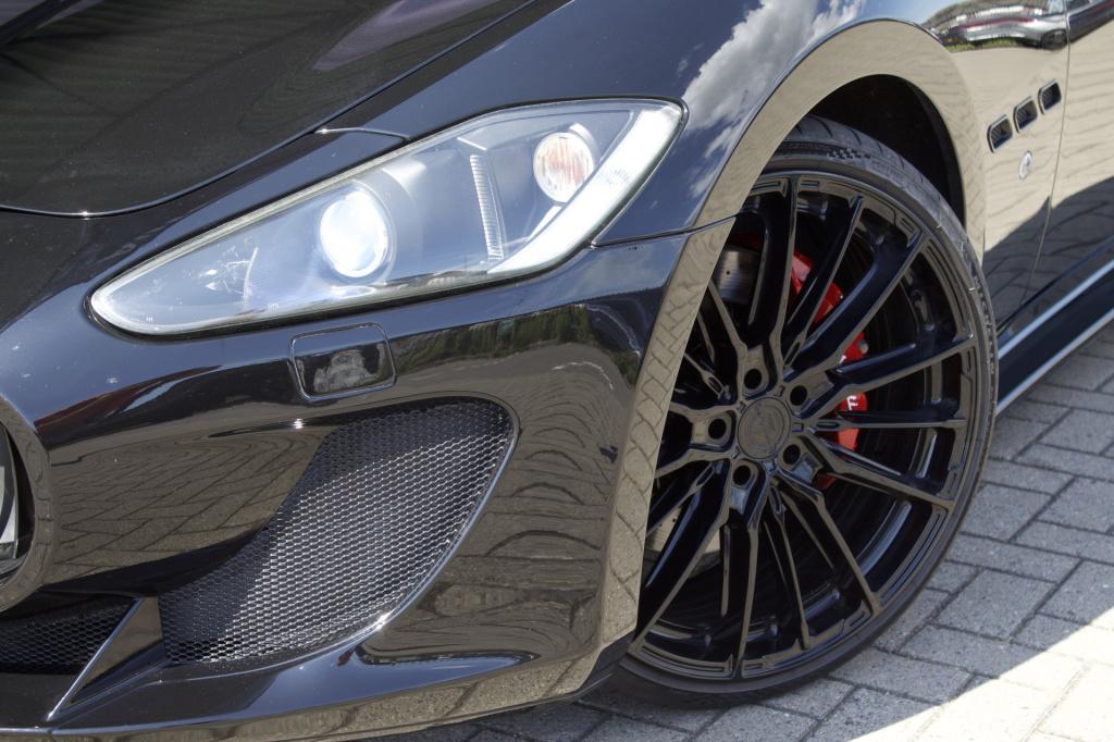 Maserati Granturismo 4.7 s | btw auto 61.900 ex btw | bose | leder | youngt