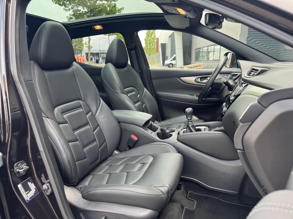 Nissan Qashqai 1.2 tekna + | trekhaak | panoramadak | nappa leder | bose au