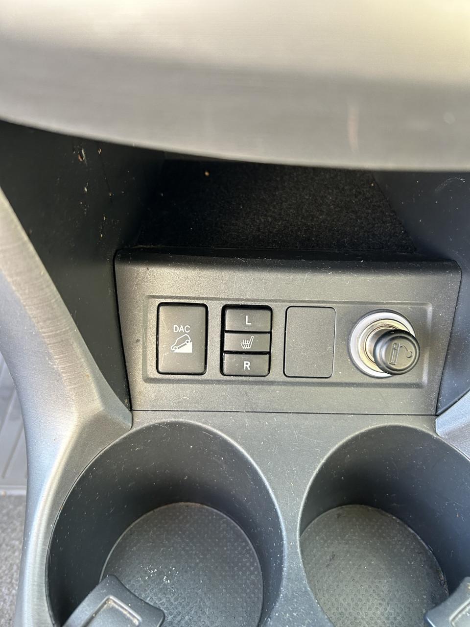 Toyota rav4 2.0i Automaat leder verw zitting apk bull bar trekhaak 93