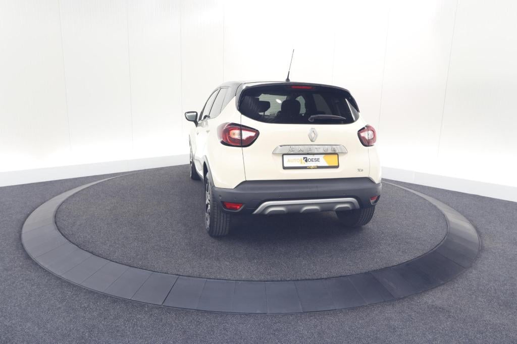 Renault Captur tce 120 edc intens | camera | dodehoekdetectie | navigatie |