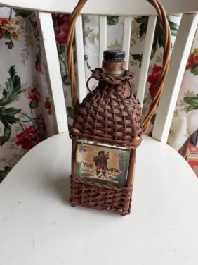 Fles met muziek doosje.