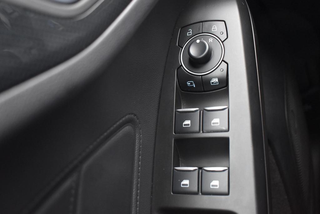 Ford Focus 1.0 ecoboost hybrid st line x | automaat | 155 pk | climate cont