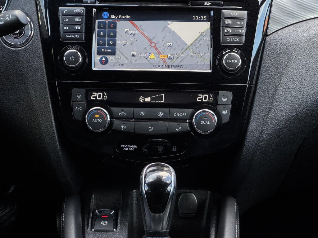 Nissan Qashqai 1.2 tekna + automaat, trekhaak | panoramadak | nappa leder |