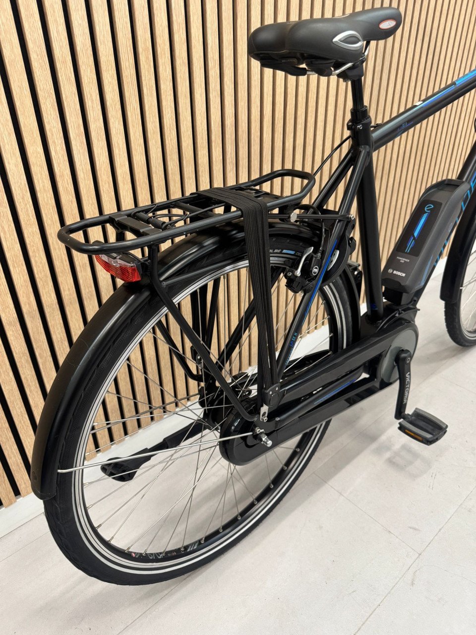Victoria E-Trekking 5.7 Bosch Active Line 400Wh 60CM