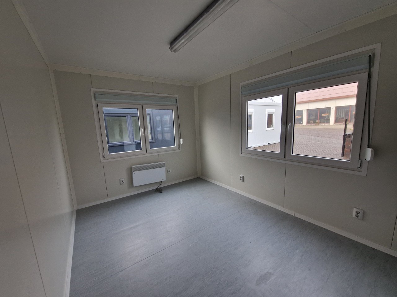 Nieuwe 6x3m kantoorunit / uitvoerderskeet met keuken en wc