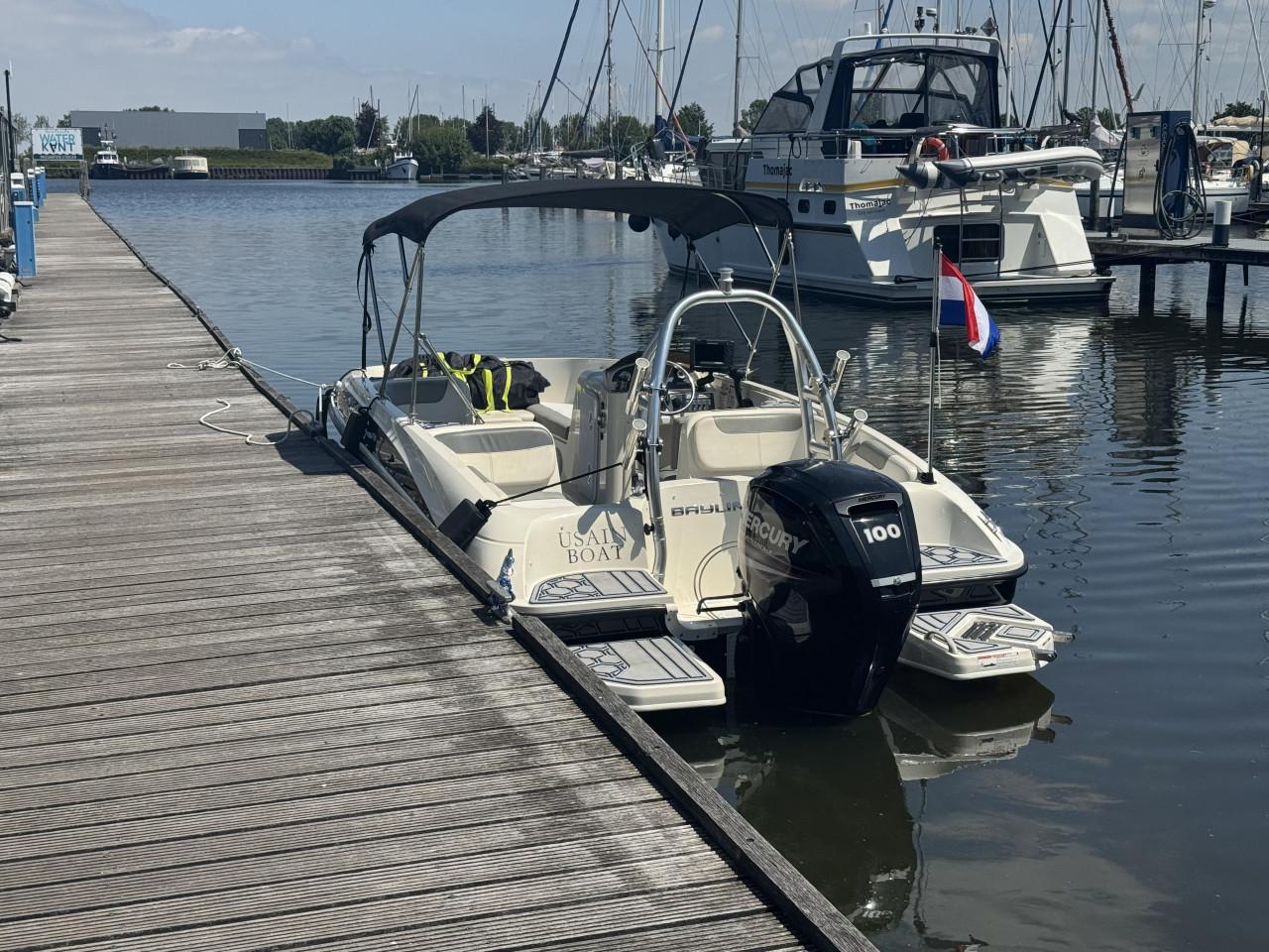 Prachtige Bayliner Element XL, 100pk Mercury 4 takt met trailer