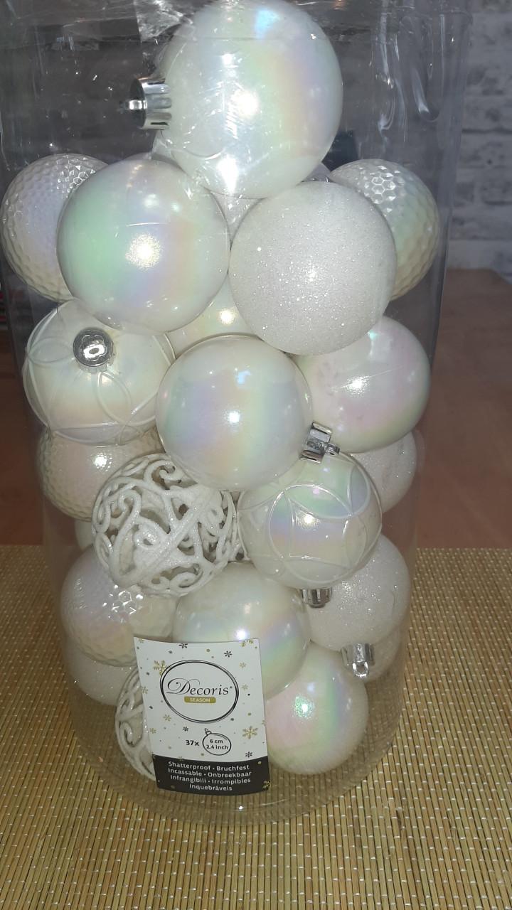 37 kerstballen nieuw