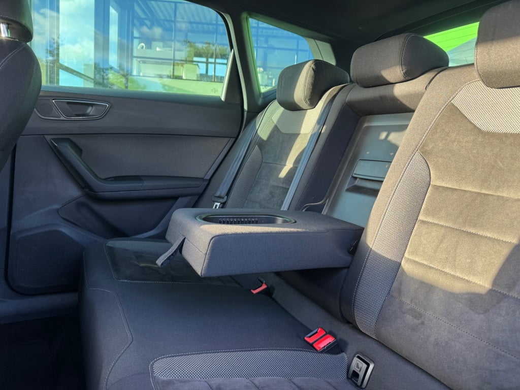 Seat Ateca 1.4 tsi xcellence * keyless * camera * pdc 2x * 18 inch