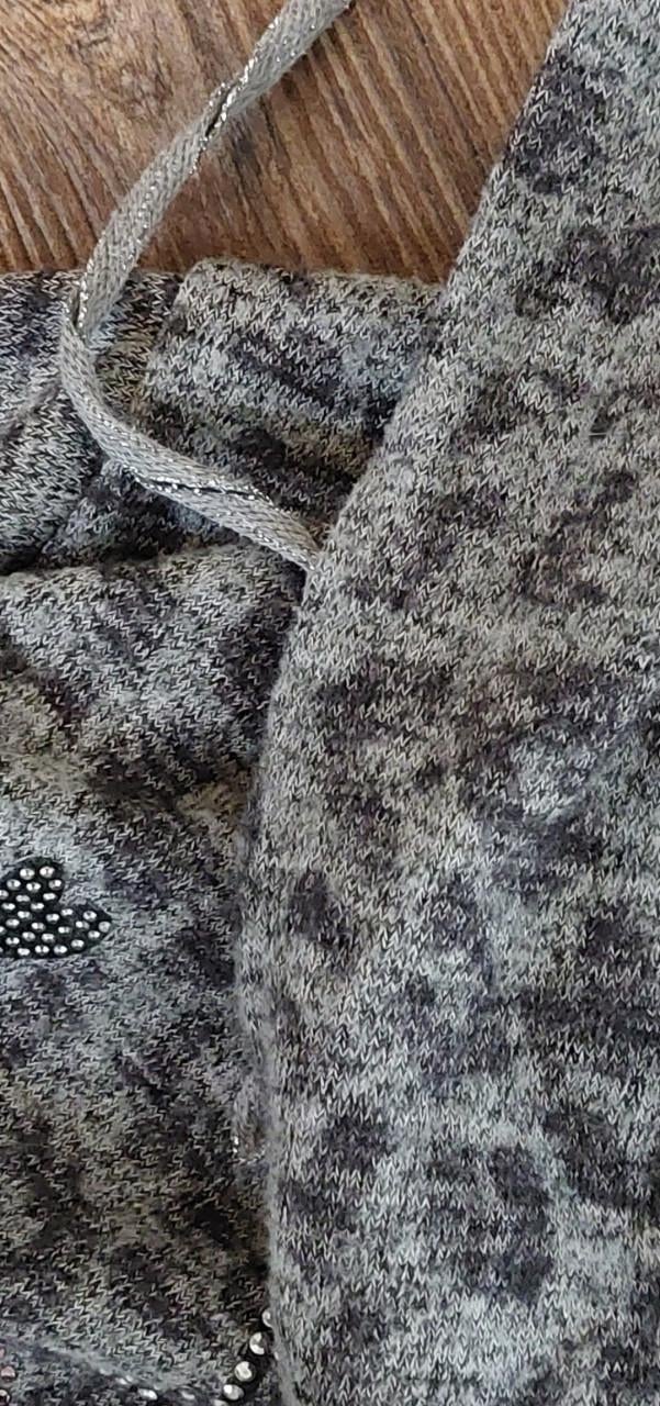 Zwart/grijze panter hoodysweater  mt M C&A