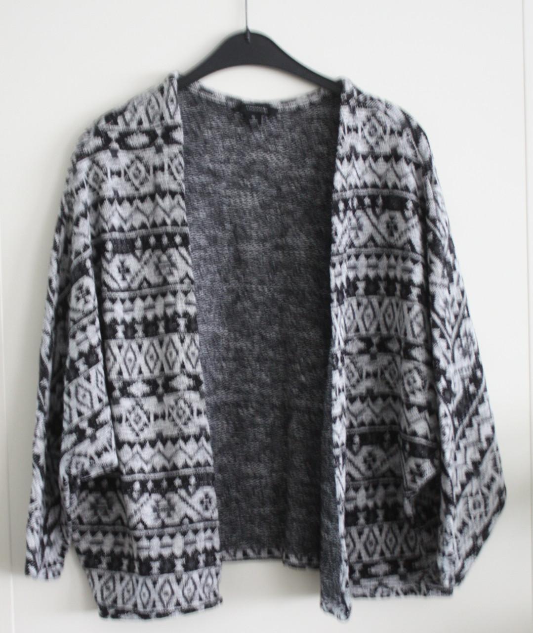 Vest grijs met zwart patroon maat xl-46 48