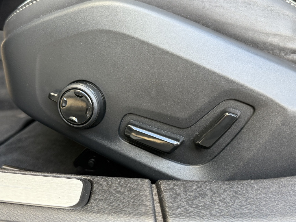 Volvo V60 t6 recharge 398pk ultra dark| panodak| adap.cruise| 360camera
