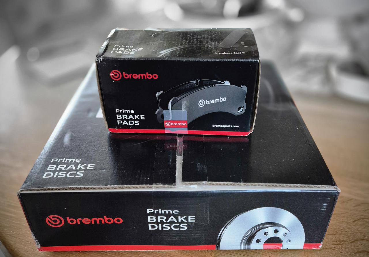Nieuwe Brembo remschijven en blokken