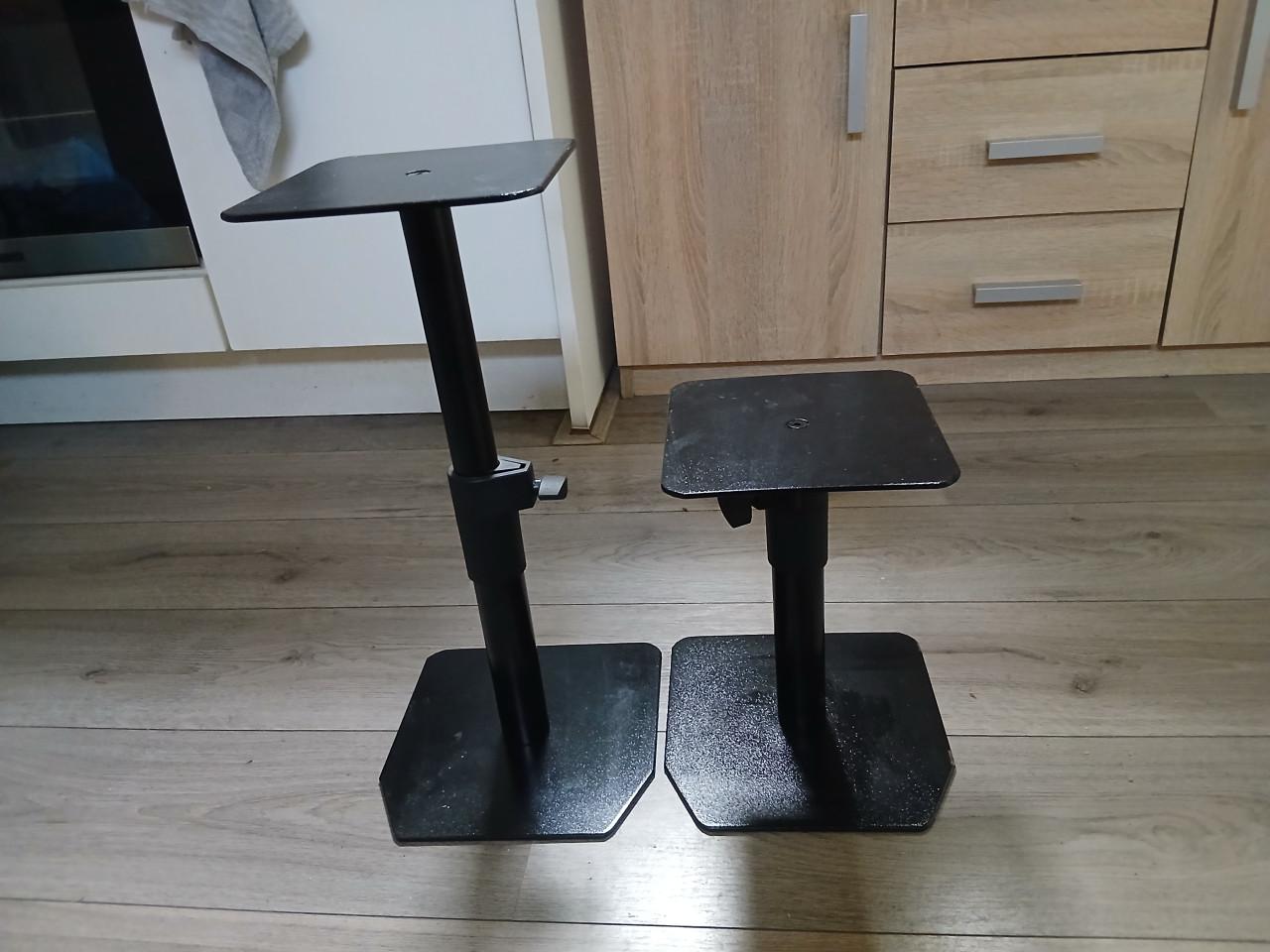 Monitorspeakerstandaard 2x