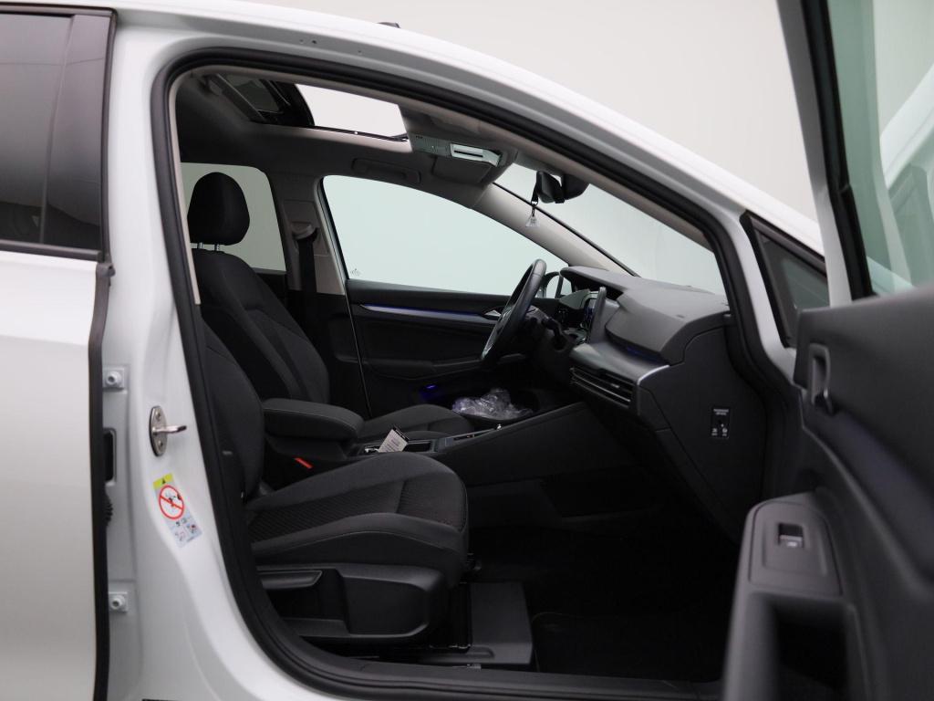 Volkswagen Golf 1.0 etsi life | automaat | panorama dak | virtual cockpit |