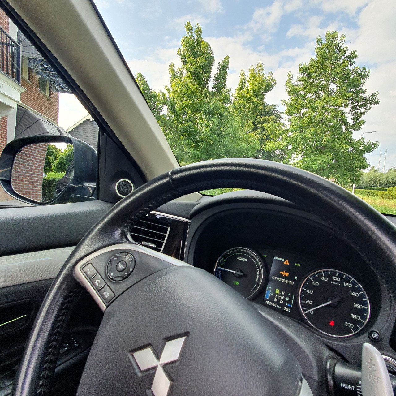 Mitsubishi Outlander Phev 7 zitter 4WD 7 persoons!