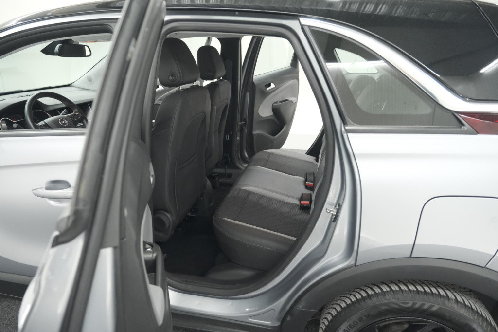 Opel Crossland X 130 turbo at6 innovation | camera | dodehoekdetectie | app