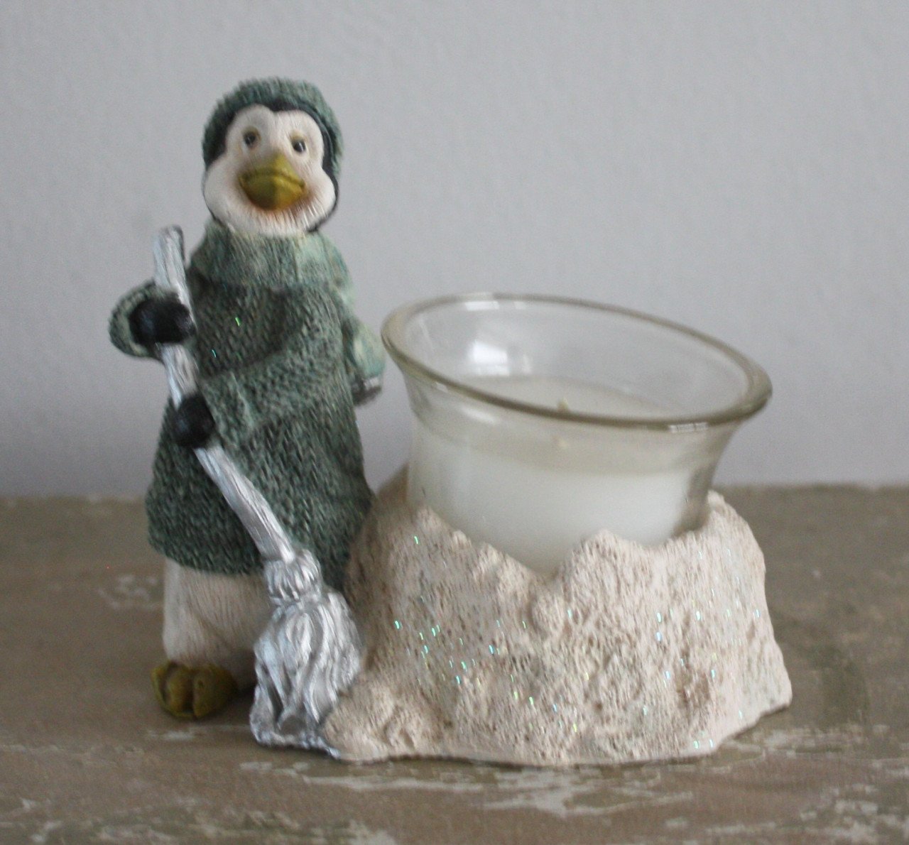 Stenen theelicht met pinguin
