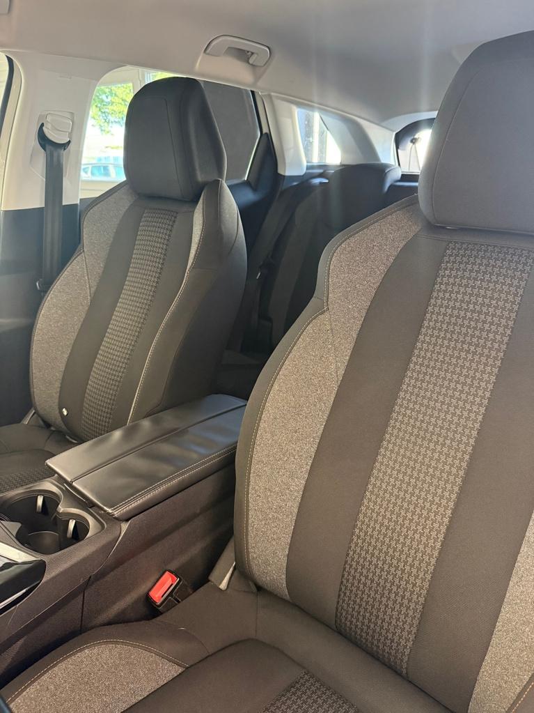 Peugeot 3008 1.2 puretech active