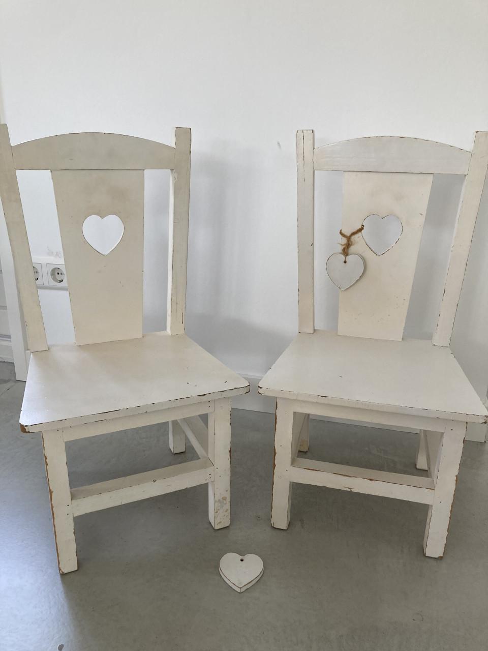 Te koop: 2 Schattige kinderstoeltjes