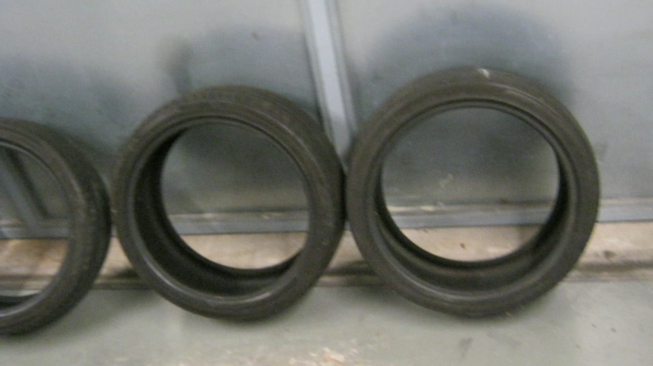 Te koop hankook ventus 2 zomerbanden 4x voor 120 euro