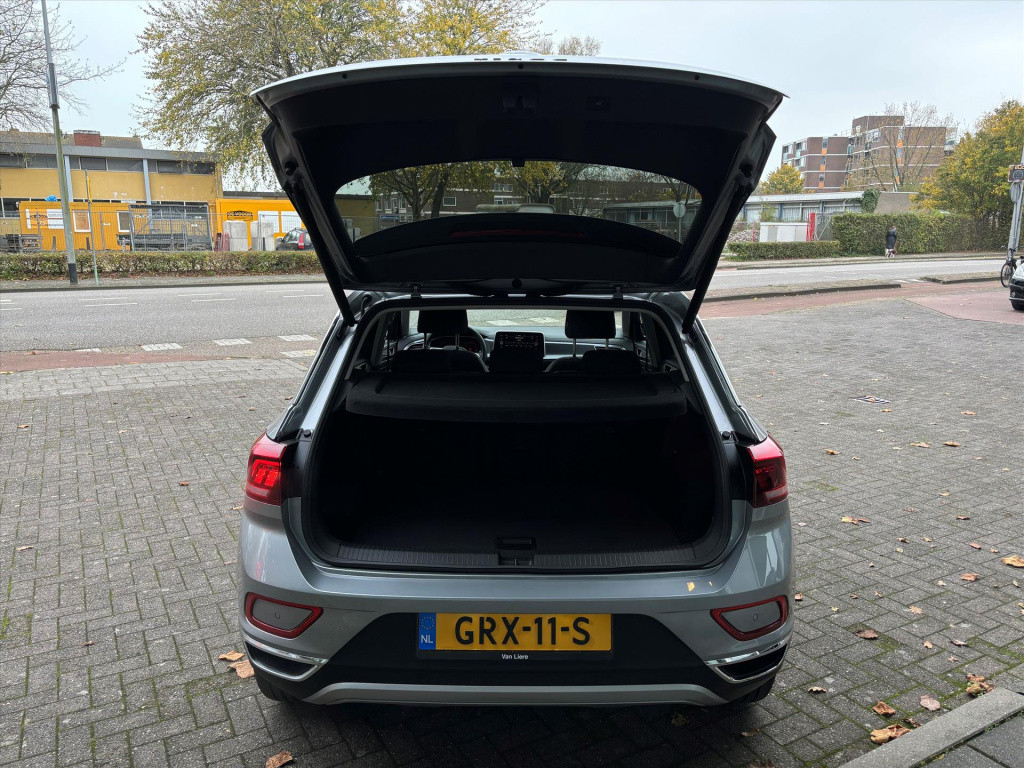 Volkswagen T-roc 1.5 tsi 150pk 7-dsg| carplay| camera| climate |virtual coc
