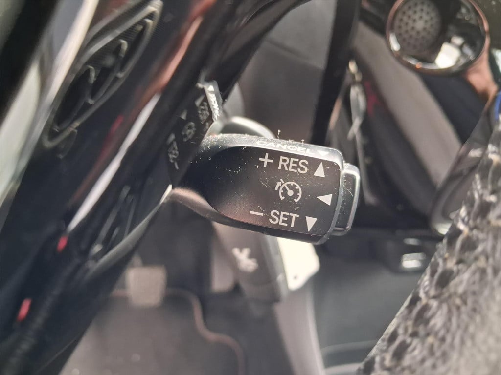 Peugeot 108 1.0 e-vti 68pk 5d envy airco | bluetooth bellen & muziekstreami