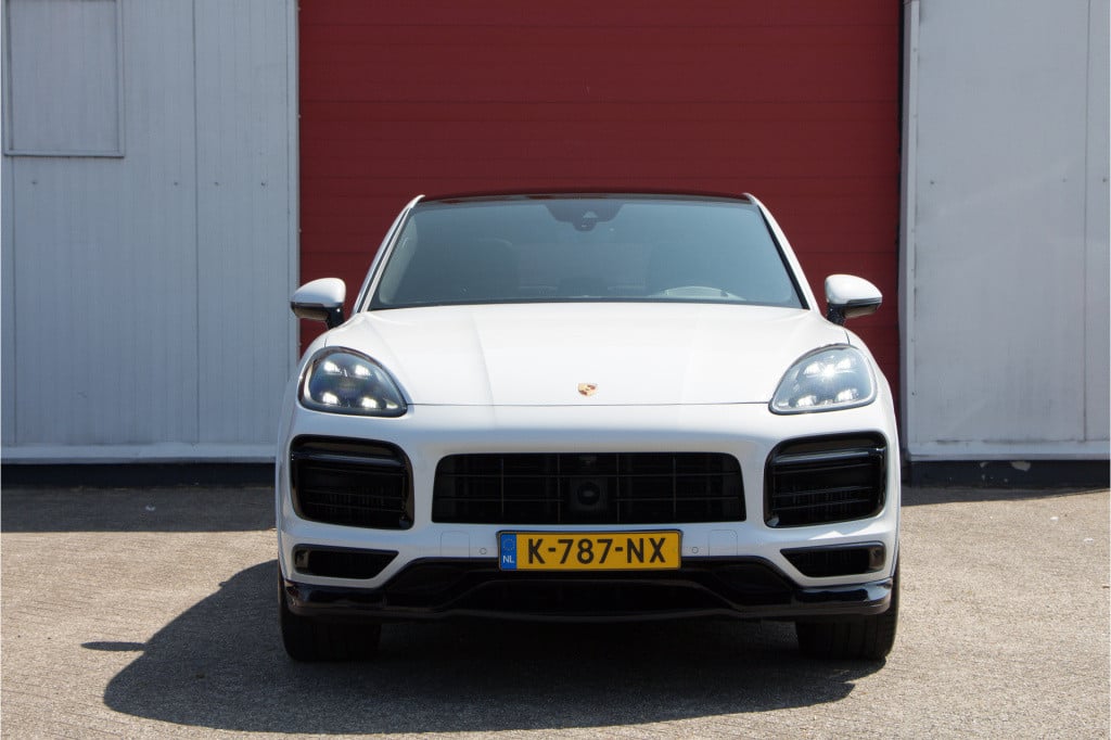 Porsche Cayenne coupé 3.0 | sport design | sport chrono |