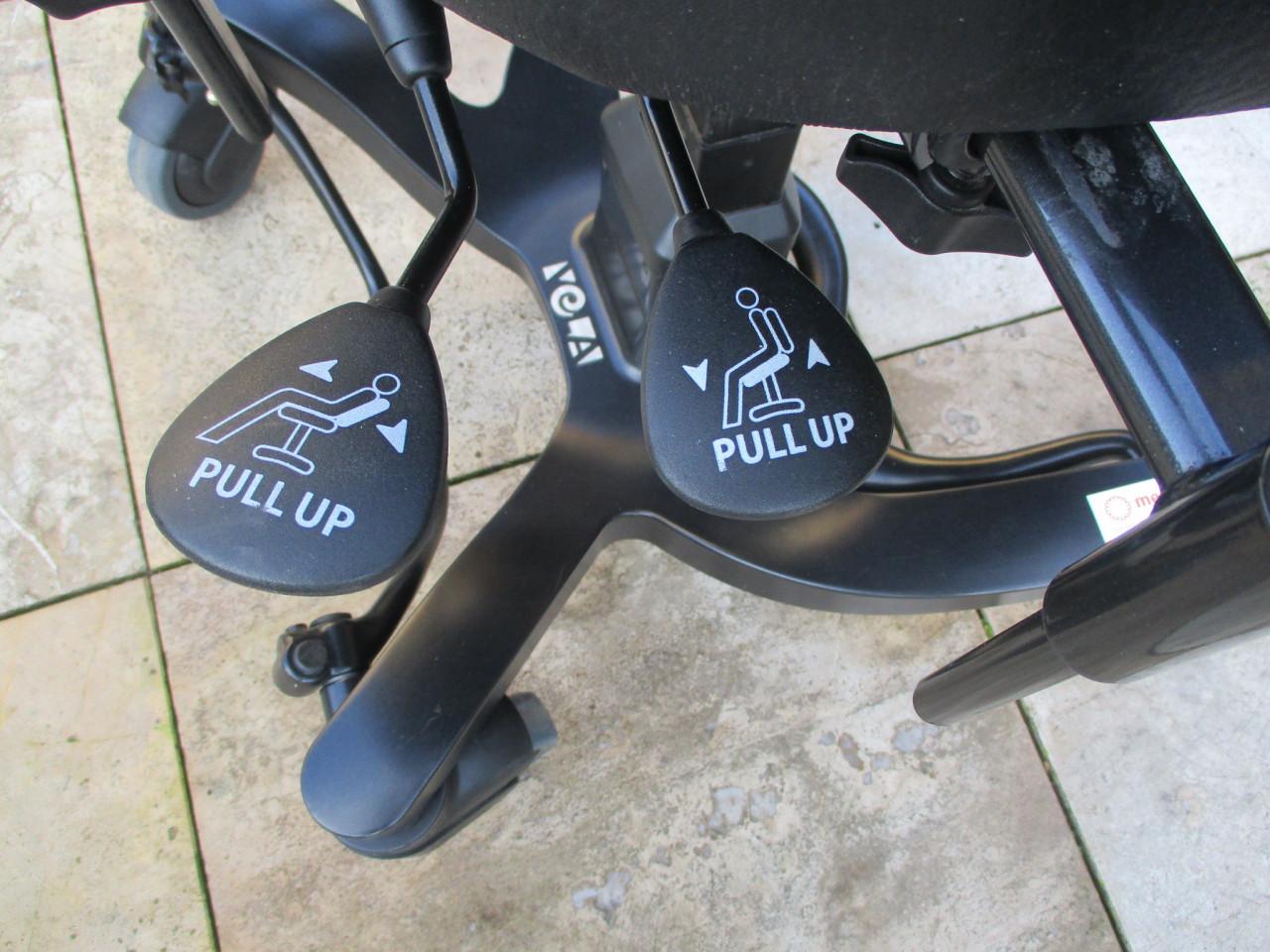 Zgan Vela Tango 700 EB trippelstoel met elektrisch hoog-laag bediening