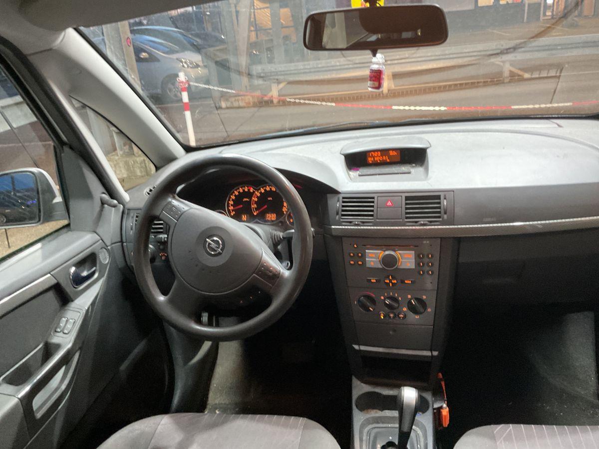 Opel Meriva 1.6- 16V Enjoy Automaat