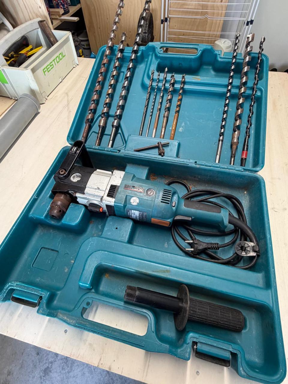 Sterke Makita haakse boormachine 230V