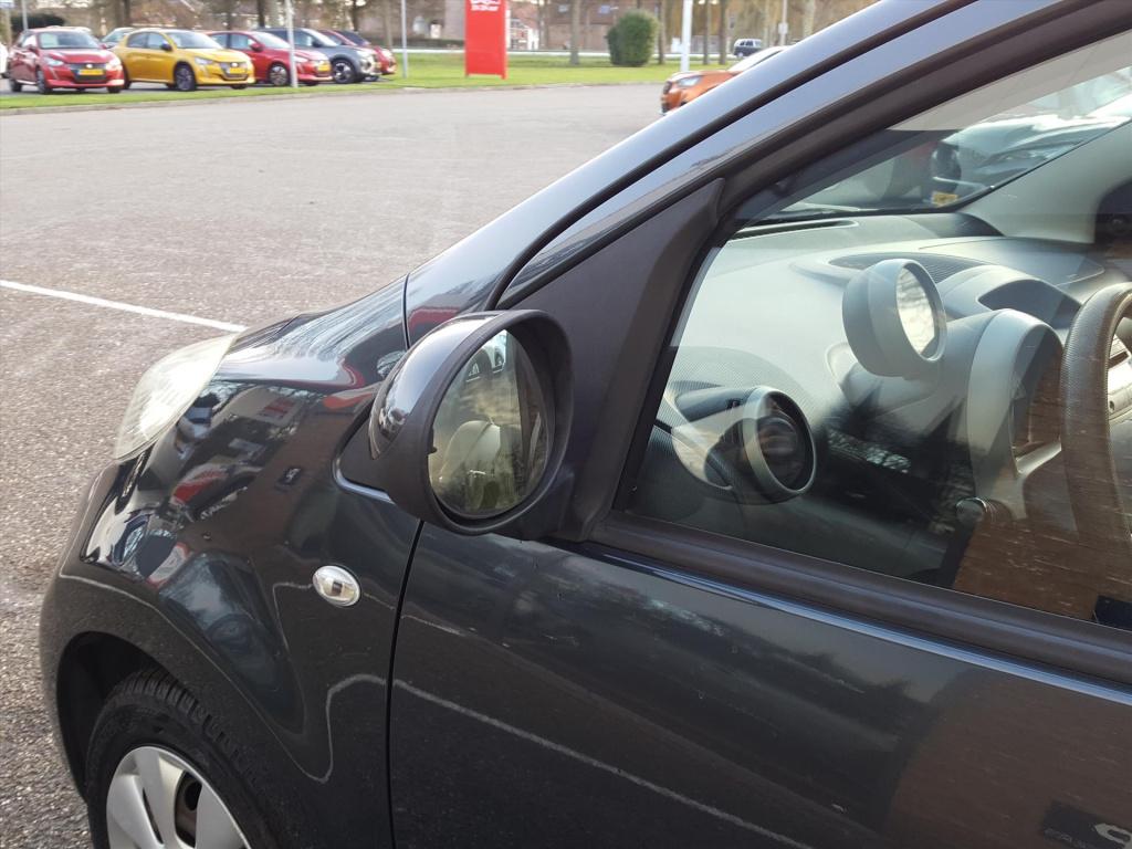 Citroen C1 1.0i 68pk 5d ambiance airco | radio/cd-speler | stootstrips | ni