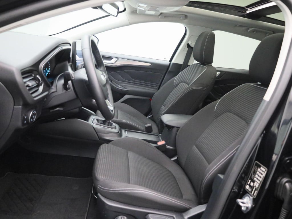 Ford Focus wagon 1.0 ecoboost hybrid titanium | cruise control | climate co