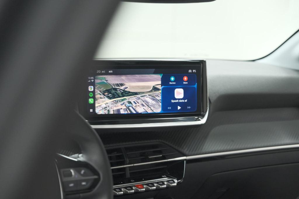 Peugeot 208 puretech 100 allure | apple carplay | parkeersensoren | climate