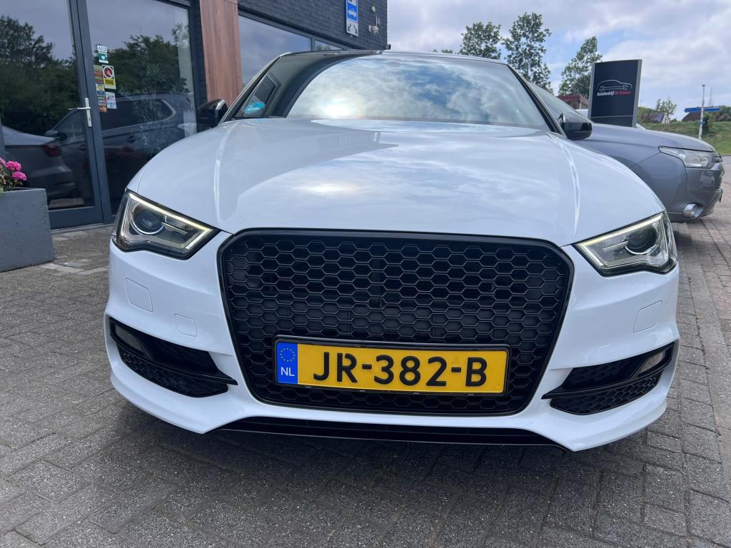 Audi A3 limousine 1.4 tfsi cod ambiente pro line plus