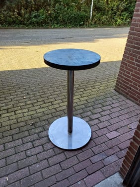 Stevige statafel