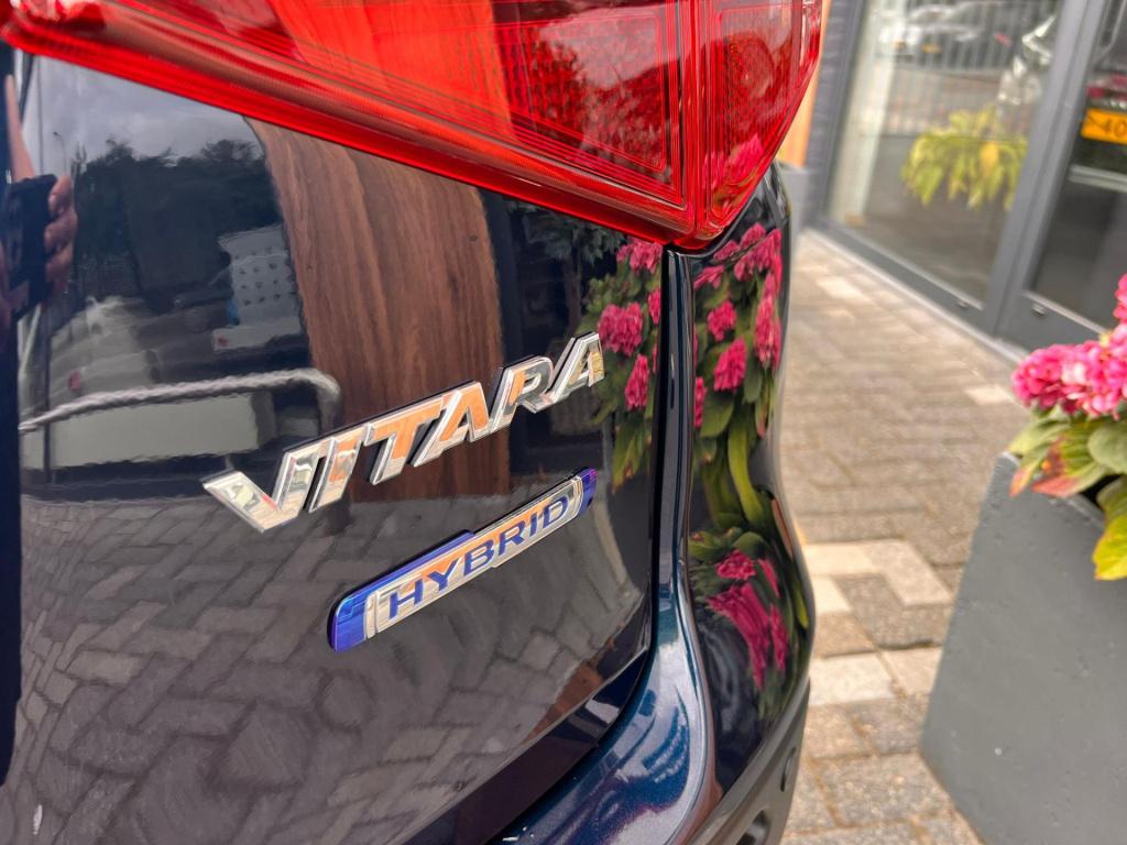 Suzuki Vitara 1.4 boosterjet style rhino edition smart hybrid