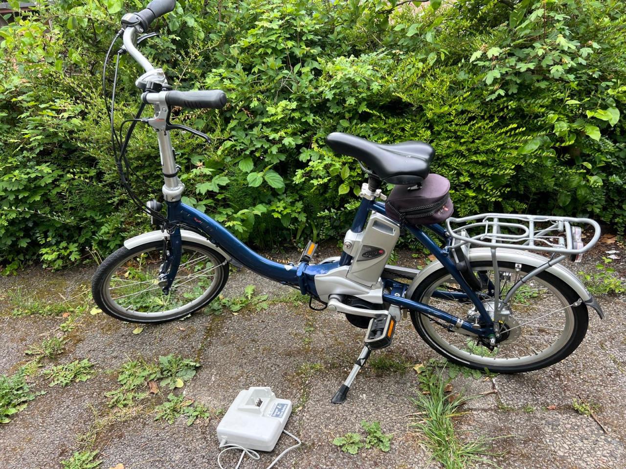 Mijn electrische vouwfiets van het Zwitserse merk FLYER bied ik te koop aan