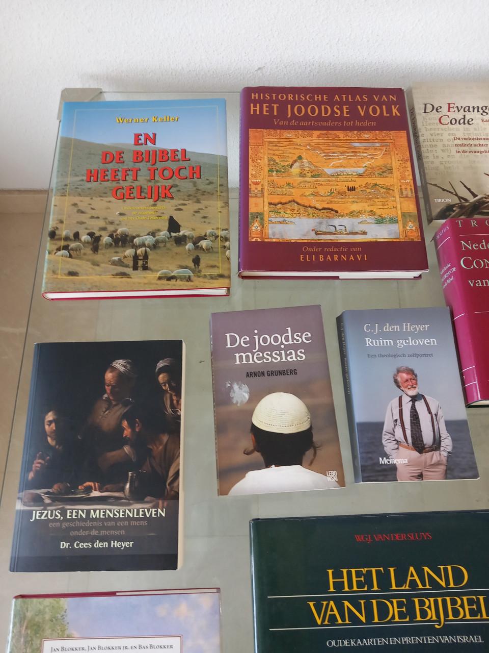 Partij boeken religie godsdienst