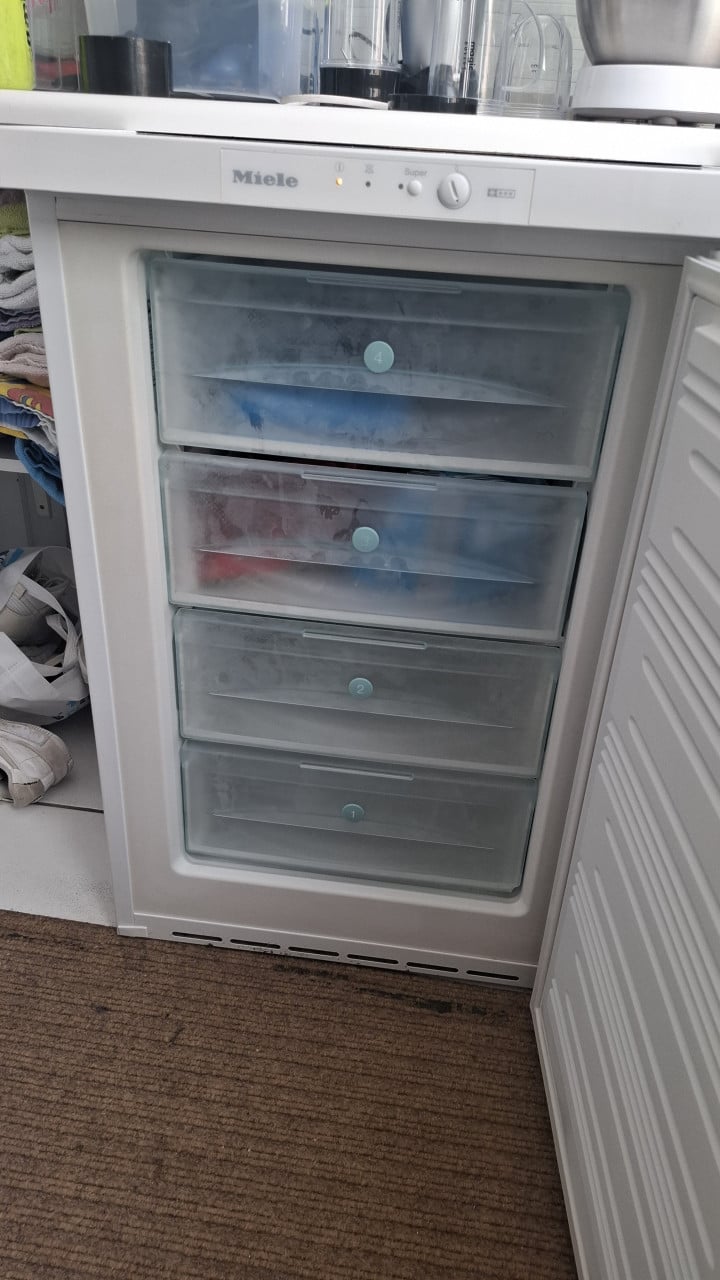 Miele diepvries tafelmodel 4 laden